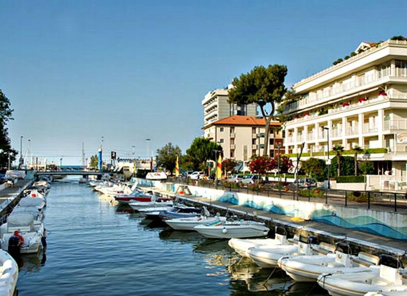 Dış görünüm Fotoğraf